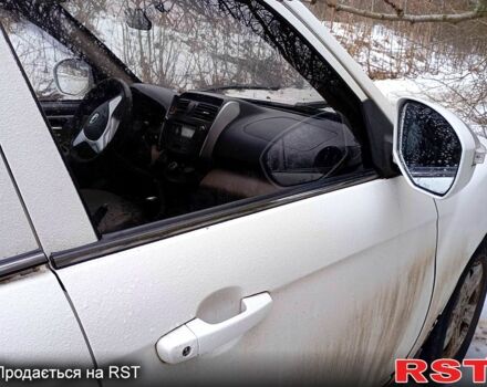 Белый Лифан Х60, объемом двигателя 1.8 л и пробегом 115 тыс. км за 4800 $, фото 1 на Automoto.ua