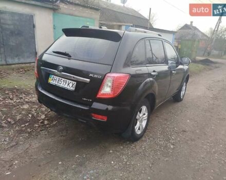 Черный Лифан Х60, объемом двигателя 1.8 л и пробегом 57 тыс. км за 4400 $, фото 2 на Automoto.ua