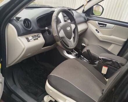 Черный Лифан Х60, объемом двигателя 1.8 л и пробегом 57 тыс. км за 4400 $, фото 4 на Automoto.ua