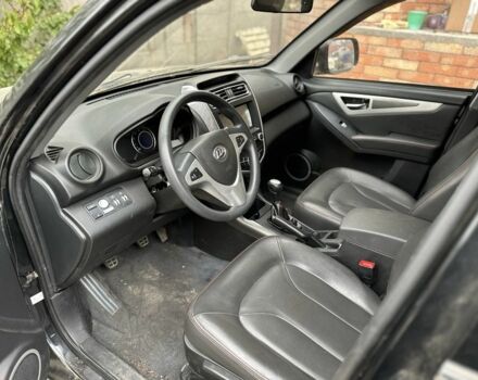 Черный Лифан Х60, объемом двигателя 1.8 л и пробегом 30 тыс. км за 2000 $, фото 6 на Automoto.ua