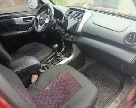 Червоний Ліфан Х60, об'ємом двигуна 0 л та пробігом 190 тис. км за 1183 $, фото 4 на Automoto.ua