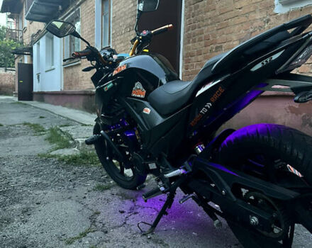Черный Лифан JR 200, объемом двигателя 0.2 л и пробегом 10 тыс. км за 1000 $, фото 2 на Automoto.ua