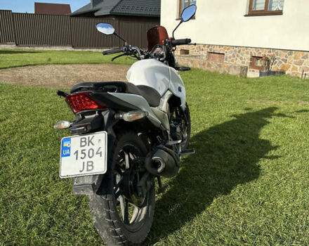 Белый Лифан KP 200, объемом двигателя 0.2 л и пробегом 13 тыс. км за 1250 $, фото 5 на Automoto.ua