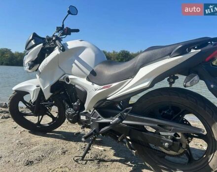 Белый Лифан KP 200, объемом двигателя 0.2 л и пробегом 8 тыс. км за 1411 $, фото 5 на Automoto.ua