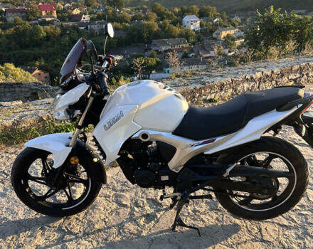 Белый Лифан KP 200, объемом двигателя 0.2 л и пробегом 11 тыс. км за 1399 $, фото 5 на Automoto.ua