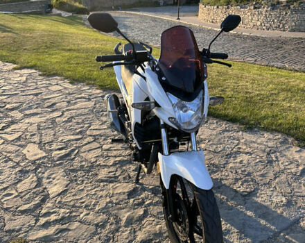 Белый Лифан KP 200, объемом двигателя 0.2 л и пробегом 11 тыс. км за 1399 $, фото 9 на Automoto.ua