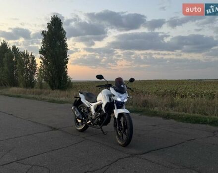 Лифан KP 200 2025 в Кропивницком (Кировограде) на Automoto.ua Белый Лифан KP 200, объемом двигателя 0.2 л и пробегом 1 тыс. км за 1708 $, фото 3 на Automoto.ua