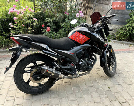 Чорний Ліфан KP 200, об'ємом двигуна 0.2 л та пробігом 4 тис. км за 1500 $, фото 4 на Automoto.ua