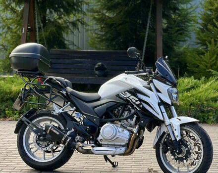 Белый Лифан KP 350, объемом двигателя 0.35 л и пробегом 14 тыс. км за 3200 $, фото 4 на Automoto.ua