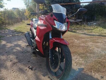 Лифан KPR 200 2016 в Кривом Роге на Automoto.ua Красный Лифан KPR 200, объемом двигателя 0.2 л и пробегом 16 тыс. км за 1281 $, фото 1 на Automoto.ua