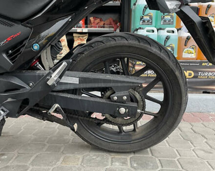 Лифан KPS 200 2024 в Львове на Automoto.ua Черный Лифан KPS 200, объемом двигателя 0.2 л и пробегом 11 тыс. км за 2000 $, фото 6 на Automoto.ua