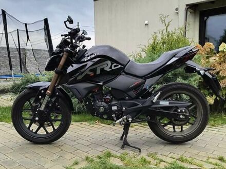 Лифан KPS 200 2023 в Макарове на Automoto.ua Черный Лифан KPS 200, объемом двигателя 0.2 л и пробегом 2 тыс. км за 1900 $, фото 1 на Automoto.ua