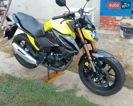 Желтый Лифан KPS 200, объемом двигателя 0.2 л и пробегом 1 тыс. км за 2000 $, фото 3 на Automoto.ua