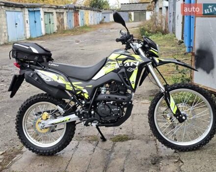 Лифан KPX 250 2025 в Изюме на Automoto.ua Черный Лифан KPX 250, объемом двигателя 0.25 л и пробегом 2 тыс. км за 1650 $, фото 2 на Automoto.ua