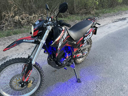 Ліфан KPX 250 2024 у Вараш (Кузнецовськ) на Automoto.ua Чорний Ліфан KPX 250, об'ємом двигуна 0.25 л та пробігом 4 тис. км за 1750 $, фото 1 на Automoto.ua
