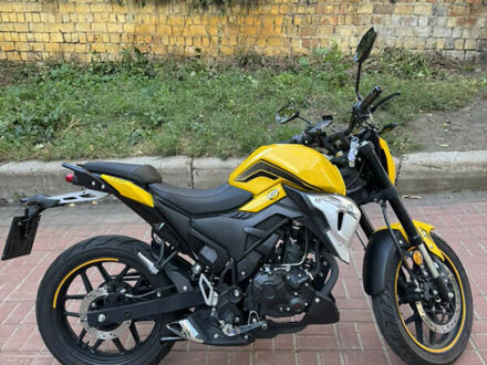 Желтый Лифан SR 200, объемом двигателя 0.2 л и пробегом 2 тыс. км за 1500 $, фото 1 на Automoto.ua