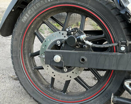 Красный Лифан SR 220, объемом двигателя 0.2 л и пробегом 10 тыс. км за 1450 $, фото 3 на Automoto.ua
