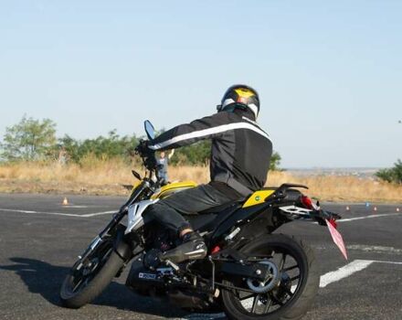 Желтый Лифан SR 220, объемом двигателя 0 л и пробегом 4 тыс. км за 1650 $, фото 3 на Automoto.ua