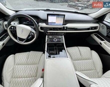 Белый Линкольн Авиатор, объемом двигателя 3 л и пробегом 80 тыс. км за 48500 $, фото 6 на Automoto.ua