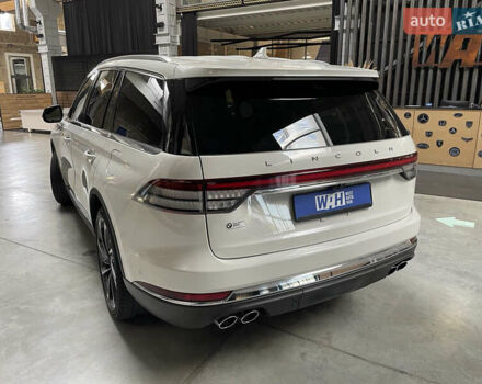 Белый Линкольн Авиатор, объемом двигателя 3 л и пробегом 56 тыс. км за 35000 $, фото 2 на Automoto.ua