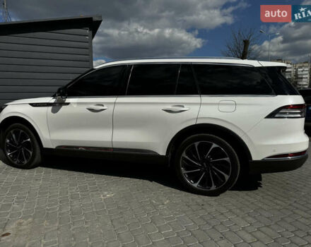 Белый Линкольн Авиатор, объемом двигателя 3 л и пробегом 63 тыс. км за 58000 $, фото 1 на Automoto.ua
