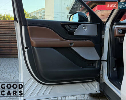 Бежевий Лінкольн Авіатор, об'ємом двигуна 0 л та пробігом 83 тис. км за 63500 $, фото 17 на Automoto.ua