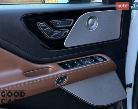 Бежевий Лінкольн Авіатор, об'ємом двигуна 0 л та пробігом 83 тис. км за 63500 $, фото 18 на Automoto.ua