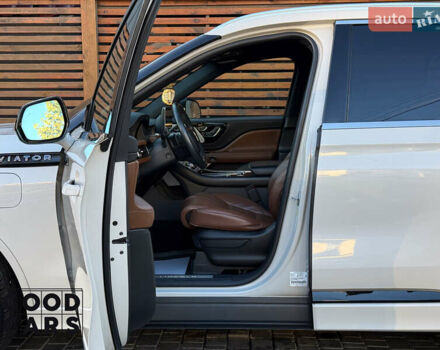 Бежевий Лінкольн Авіатор, об'ємом двигуна 0 л та пробігом 83 тис. км за 63500 $, фото 20 на Automoto.ua