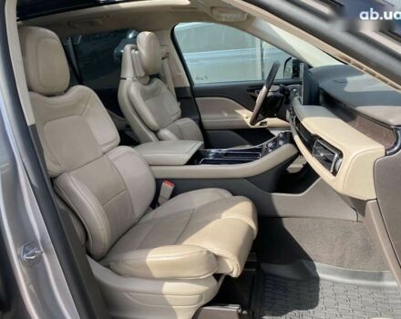 Серый Линкольн Авиатор, объемом двигателя 3 л и пробегом 53 тыс. км за 39500 $, фото 10 на Automoto.ua