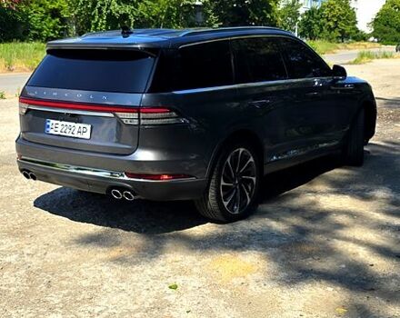 Сірий Лінкольн Авіатор, об'ємом двигуна 3 л та пробігом 5 тис. км за 65000 $, фото 2 на Automoto.ua
