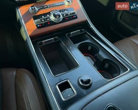 Серый Линкольн Авиатор, объемом двигателя 3 л и пробегом 52 тыс. км за 35990 $, фото 44 на Automoto.ua