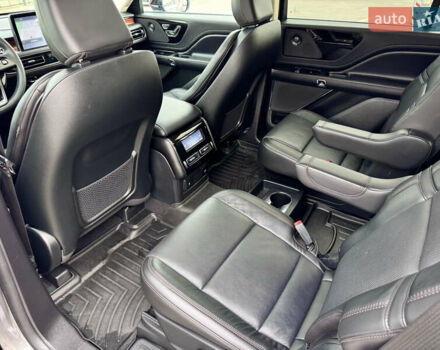 Сірий Лінкольн Авіатор, об'ємом двигуна 2.95 л та пробігом 35 тис. км за 52500 $, фото 36 на Automoto.ua