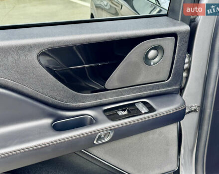 Сірий Лінкольн Авіатор, об'ємом двигуна 2.95 л та пробігом 35 тис. км за 52500 $, фото 37 на Automoto.ua