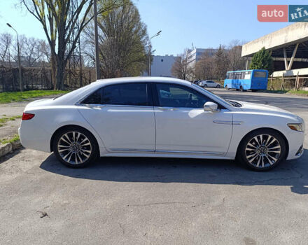 Белый Линкольн Континенталь, объемом двигателя 3.73 л и пробегом 132 тыс. км за 17200 $, фото 6 на Automoto.ua