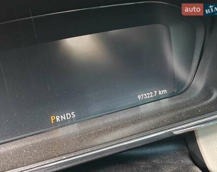 Белый Линкольн Континенталь, объемом двигателя 2.7 л и пробегом 105 тыс. км за 18000 $, фото 14 на Automoto.ua