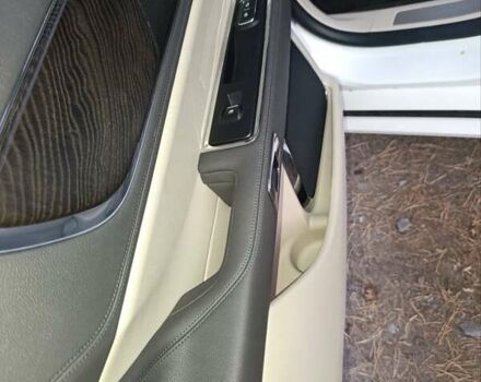 Белый Линкольн Континенталь, объемом двигателя 3.73 л и пробегом 36 тыс. км за 27350 $, фото 27 на Automoto.ua