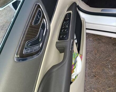 Белый Линкольн Континенталь, объемом двигателя 3.73 л и пробегом 36 тыс. км за 27350 $, фото 23 на Automoto.ua