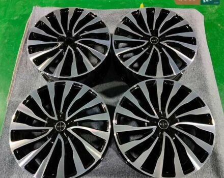 Белый Линкольн Континенталь, объемом двигателя 3.73 л и пробегом 36 тыс. км за 27350 $, фото 36 на Automoto.ua