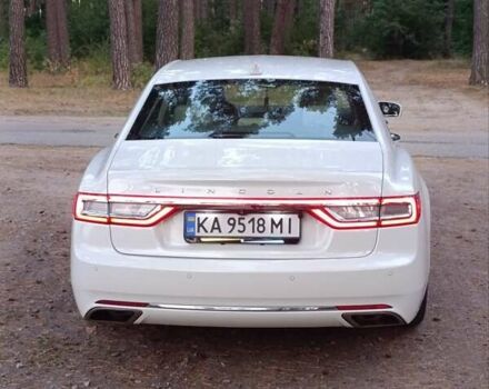 Белый Линкольн Континенталь, объемом двигателя 3.73 л и пробегом 36 тыс. км за 27350 $, фото 8 на Automoto.ua