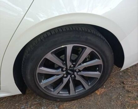 Белый Линкольн Континенталь, объемом двигателя 3.73 л и пробегом 36 тыс. км за 27350 $, фото 33 на Automoto.ua