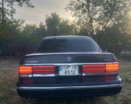 Чорний Лінкольн Континенталь, об'ємом двигуна 3 л та пробігом 2 тис. км за 10000 $, фото 5 на Automoto.ua