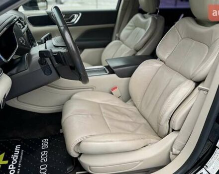 Чорний Лінкольн Континенталь, об'ємом двигуна 2.69 л та пробігом 155 тис. км за 17400 $, фото 16 на Automoto.ua