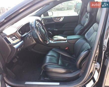 Чорний Лінкольн Континенталь, об'ємом двигуна 2.69 л та пробігом 59 тис. км за 17900 $, фото 9 на Automoto.ua