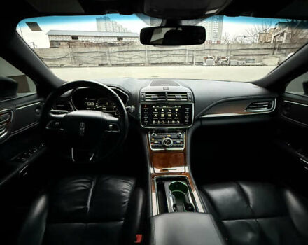 Черный Линкольн Континенталь, объемом двигателя 2.69 л и пробегом 167 тыс. км за 19800 $, фото 15 на Automoto.ua