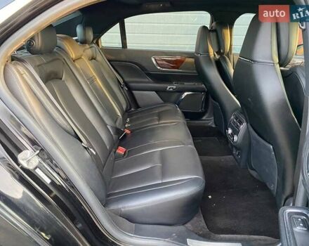 Черный Линкольн Континенталь, объемом двигателя 2.96 л и пробегом 79 тыс. км за 12800 $, фото 10 на Automoto.ua