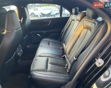 Черный Линкольн Континенталь, объемом двигателя 2.96 л и пробегом 79 тыс. км за 12800 $, фото 19 на Automoto.ua