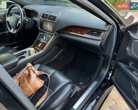 Чорний Лінкольн Континенталь, об'ємом двигуна 3.73 л та пробігом 59 тис. км за 18900 $, фото 9 на Automoto.ua