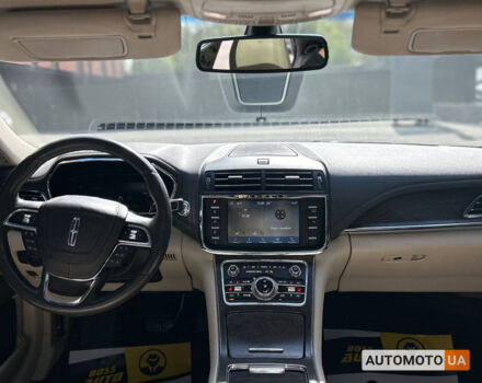 Чорний Лінкольн Континенталь, об'ємом двигуна 3.7 л та пробігом 46 тис. км за 20800 $, фото 18 на Automoto.ua