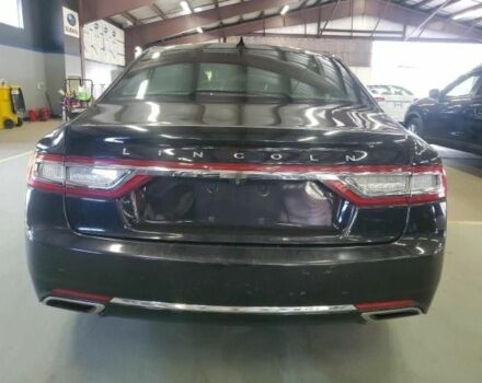 Черный Линкольн Континенталь, объемом двигателя 3.7 л и пробегом 240 тыс. км за 16700 $, фото 4 на Automoto.ua