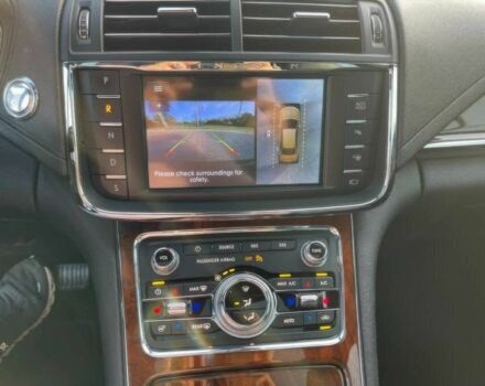 Черный Линкольн Континенталь, объемом двигателя 2.7 л и пробегом 42 тыс. км за 16200 $, фото 11 на Automoto.ua